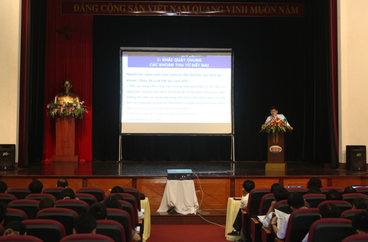 Tổ chức lớp bồi dưỡng “Chính sách tài chính đất đai và cơ chế tài chính phục vụ di dời”