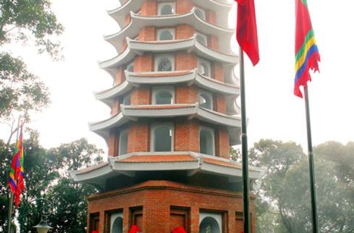 Khánh thành Tháp Báo Thiên trên đỉnh núi Vua - Ba Vì - Hà Nội