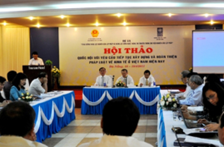 Hội thảo xây dựng và hoàn thiện luật pháp trong lĩnh vực kinh tế