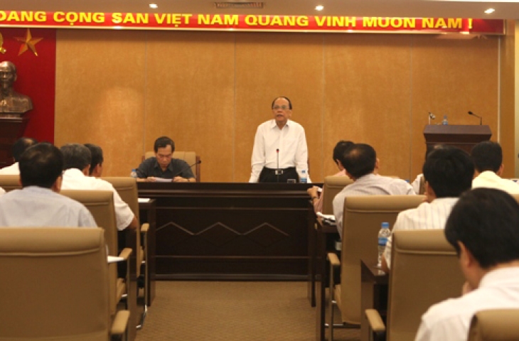 Hội nghị triển khai kế hoạch sản xuất kinh doanh tháng 06/2011   