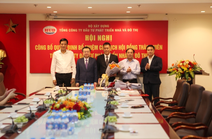 Hội nghị công bố quyết định bổ nhiệm Chủ tịch Hội đồng thành viên Tổng công ty Đầu tư phát triển nhà và đô thị