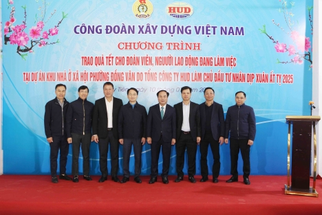 Lãnh đạo Bộ Xây dựng và CĐXDVN thăm, chúc Tết người lao động HUD