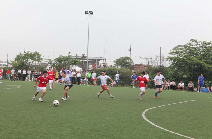 Ngày 2/6/2011 bắt đầu vòng tứ kết Giải bóng đá Tập đoàn năm 2011