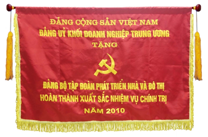 Đảng bộ Tập đoàn được Đảng ủy Khối DNTƯ tặng Cờ “Hoàn thành xuất sắc nhiệm vụ chính trị năm 2010”   