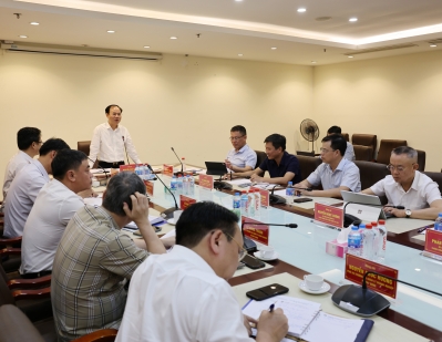 Thứ trưởng Bộ Xây dựng Nguyễn Văn Sinh làm việc với Tổng công ty Đầu tư phát triển nhà và đô thị