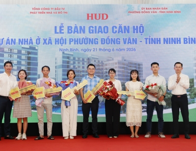 Tổng công ty HUD bàn giao nhà ở xã hội cho người thu nhập thấp tại phường Đồng Văn, tỉnh Ninh Bình
