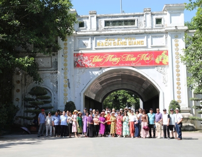 HUD tri ân các thế hệ cán bộ hưu trí qua hành trình "Về nguồn" tại Hải Phòng