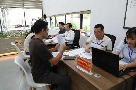 Tổng công ty HUD tổ chức tiếp nhận hồ sơ đăng ký mua nhà ở xã hội tại phường Đồng Văn, tỉnh Ninh Bình