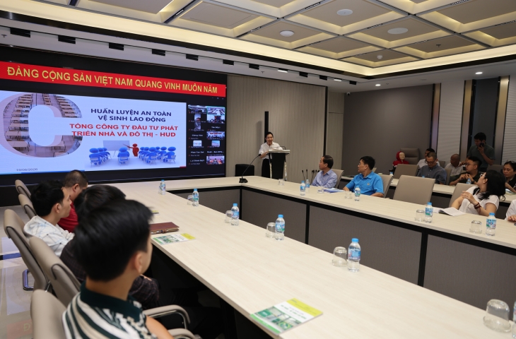 Tổng công ty HUD tổ chức khóa huấn luyện định kỳ về an toàn, vệ sinh lao động năm 2026