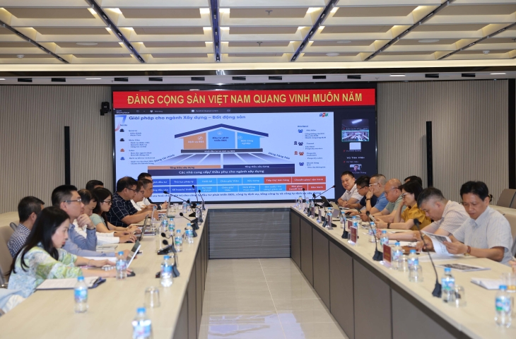 Tổng công ty Đầu tư phát triển nhà và đô thị làm việc với Công ty FPT IS về chuyển đổi số