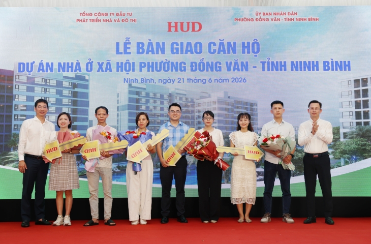 Tổng công ty HUD bàn giao nhà ở xã hội cho người thu nhập thấp tại phường Đồng Văn, tỉnh Ninh Bình